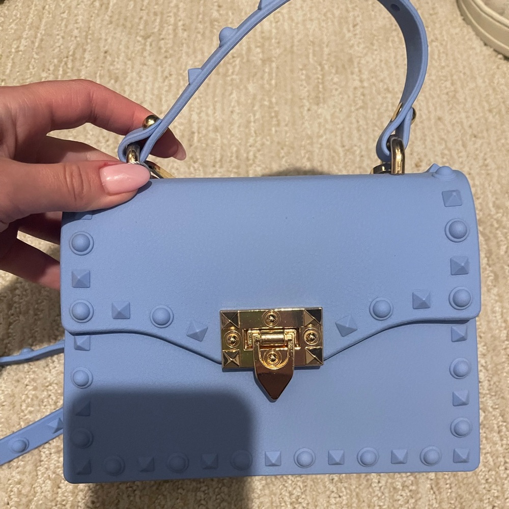 NWT BLUE RUBBER CROSSBODY PURSE WITH GOLD HARDWARE